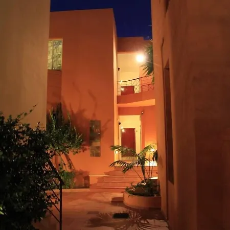 Hotel Elotia 3*