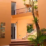 Hotel Elotia 3*