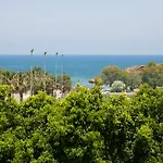 Elotia Hotel 3*