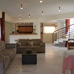 Elotia Hotel