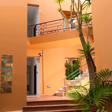 Hotel Elotia 3*